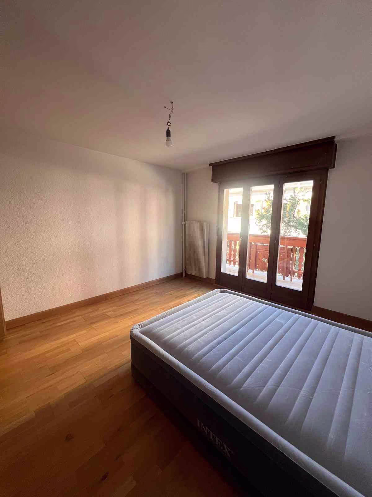 1554  – Appartement 5.5 pièces –  3100CHF – 150m²