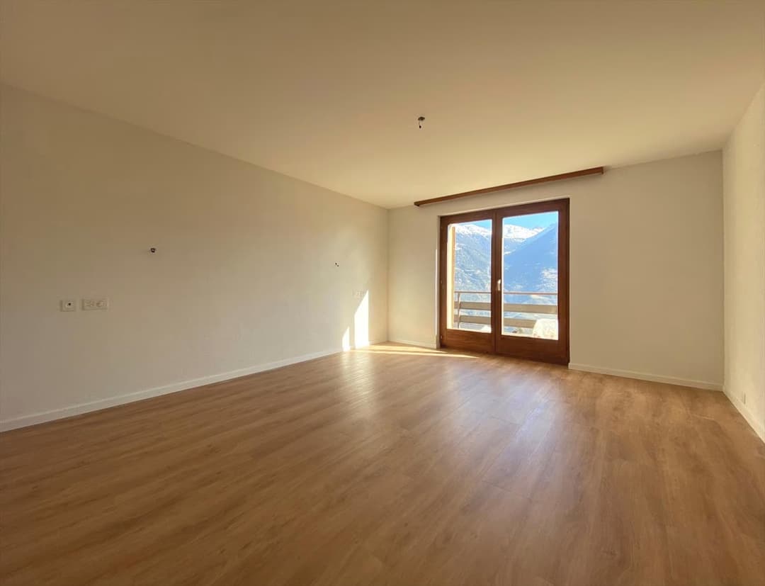 1487 – Maison –  2610CHF  – 200m²