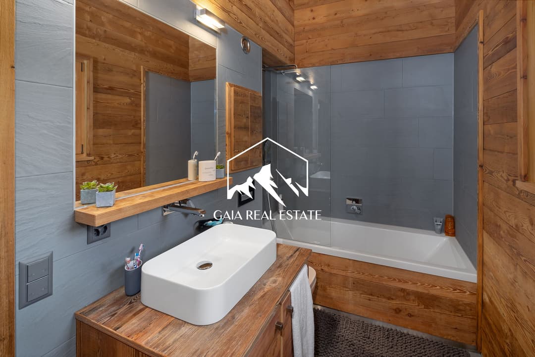 1838 – Appartement – 3600000CHF – 180 m²