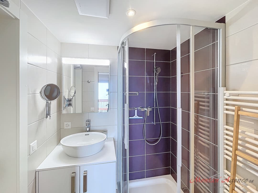 1543 – Appartement – 5pièces – 2363.55CHF – 136m²