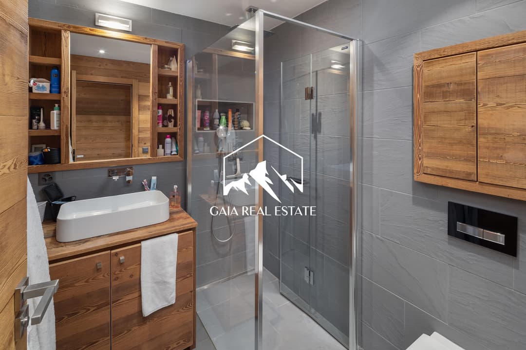 1838 – Appartement – 3600000CHF – 180 m²