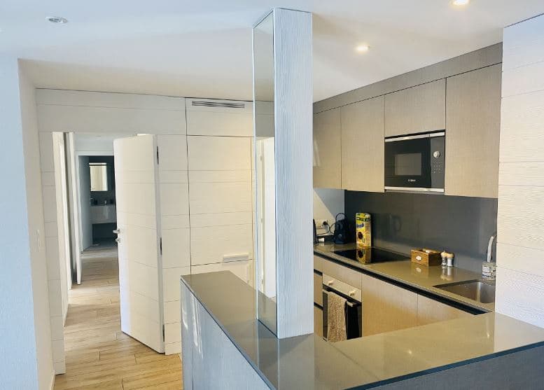 1548 – Appartement – 5pièces – 4200CHF