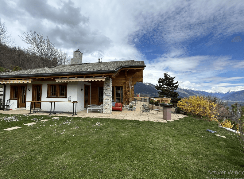 1491 – Maison 8 pièces – 7000 CHF – 400 m²