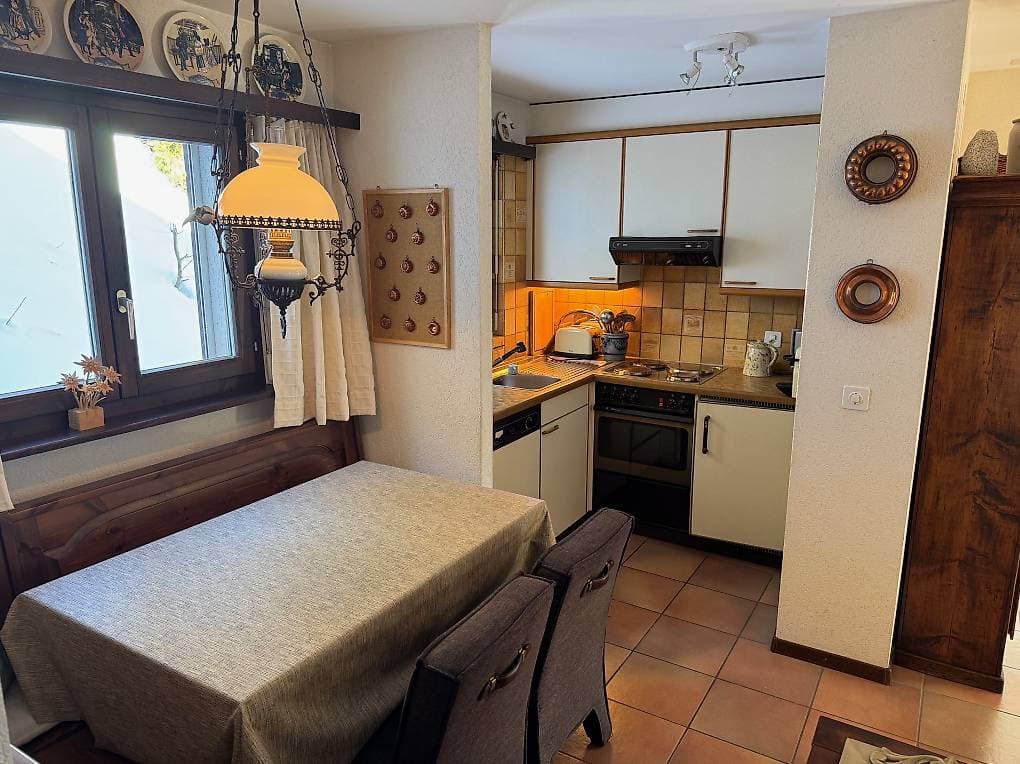 1533 – Appartement – 2.5pièces – 1250CHF – 48 m²