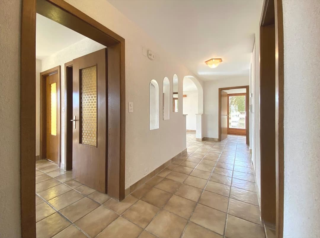 1487 – Maison –  2610CHF  – 200m²