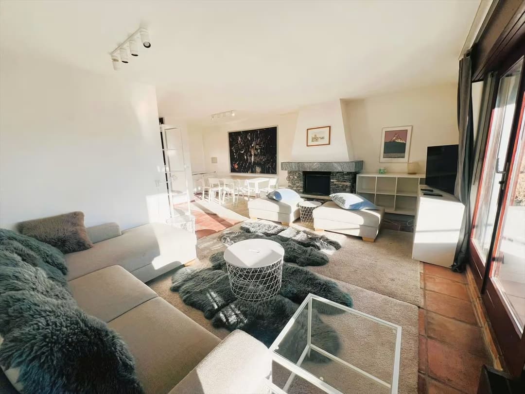 1453 – Appartement 4.5 pièces – 2100 CHF – 77 m²