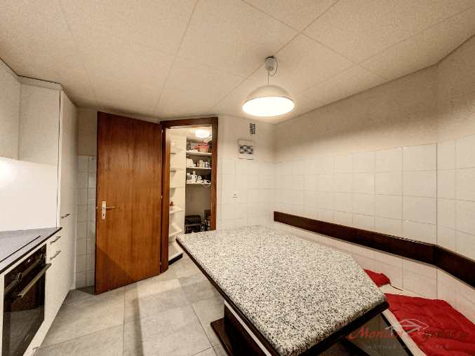 1479 – Appartement 5 pièces –  639.85 CHF – 170m²