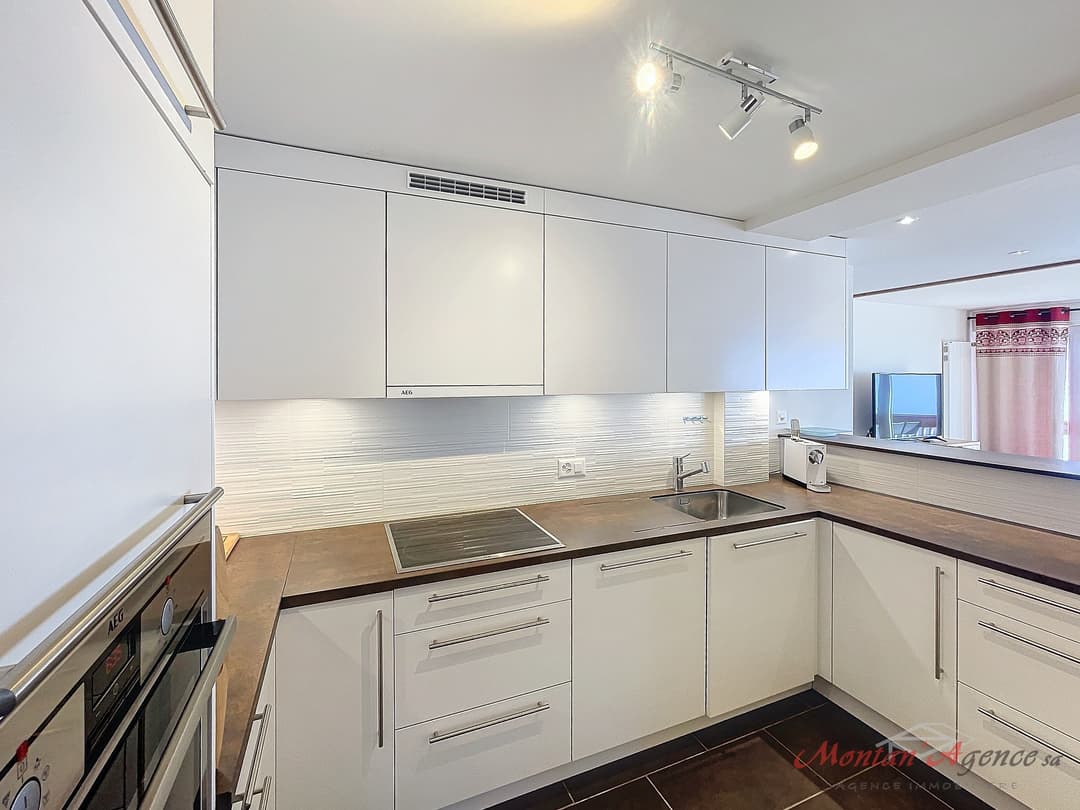 1543 – Appartement – 5pièces – 2363.55CHF – 136m²