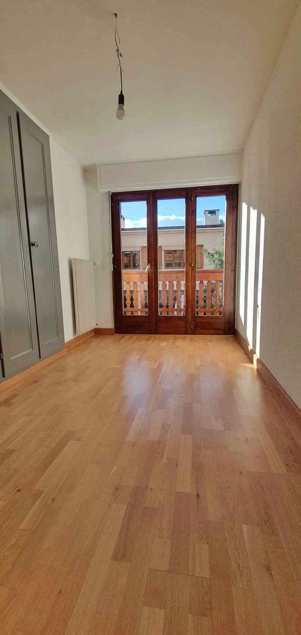 1554  – Appartement 5.5 pièces –  3100CHF – 150m²