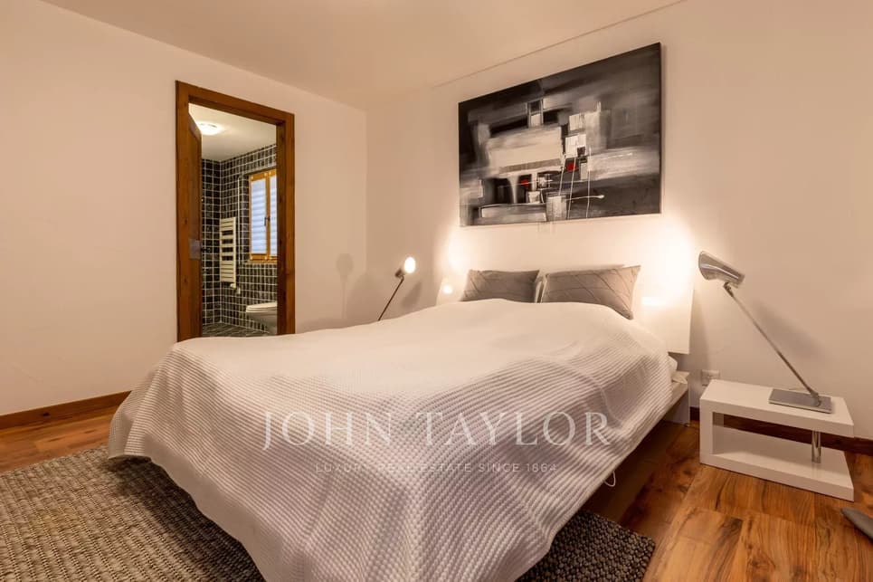 1515 – Appartement – 6pièces – 290 m²