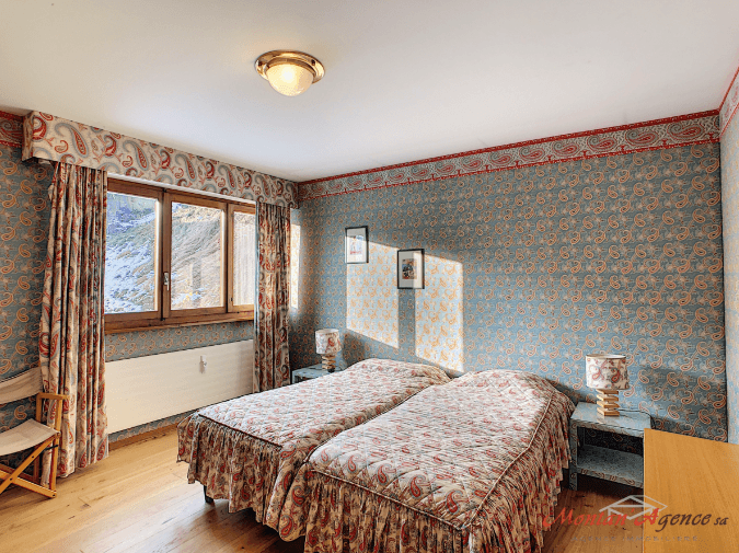 1479 – Appartement 5 pièces –  639.85 CHF – 170m²