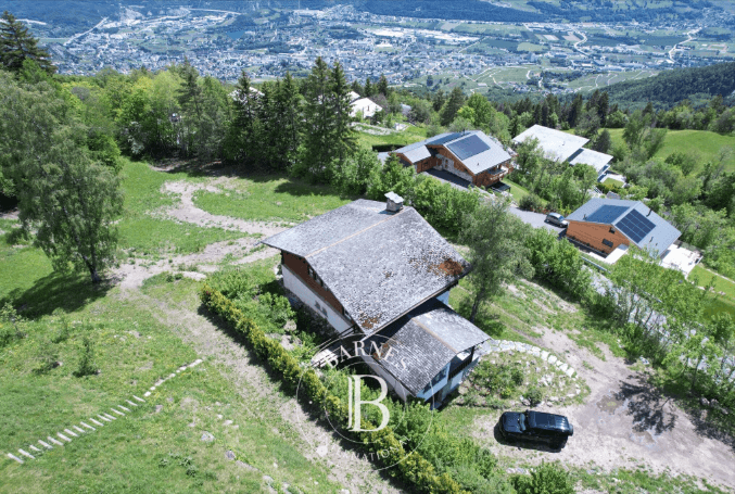 1823 – Terrain – 2485000 CHF – 226m2