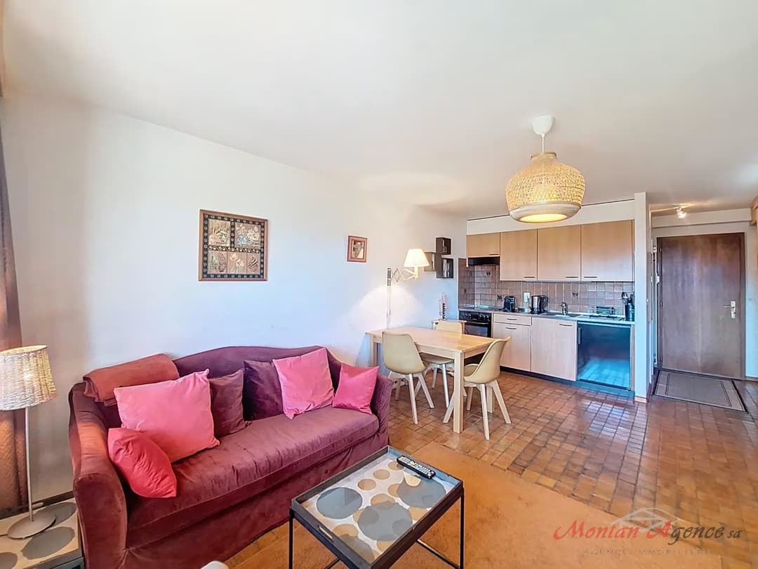 1597 – Appartement 1 pièce – 1000CHF – 28m²