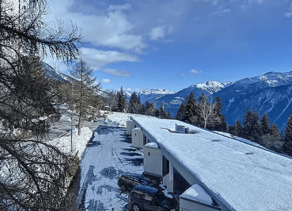 1650 – Appartement 2.5 pièces – 900CHF