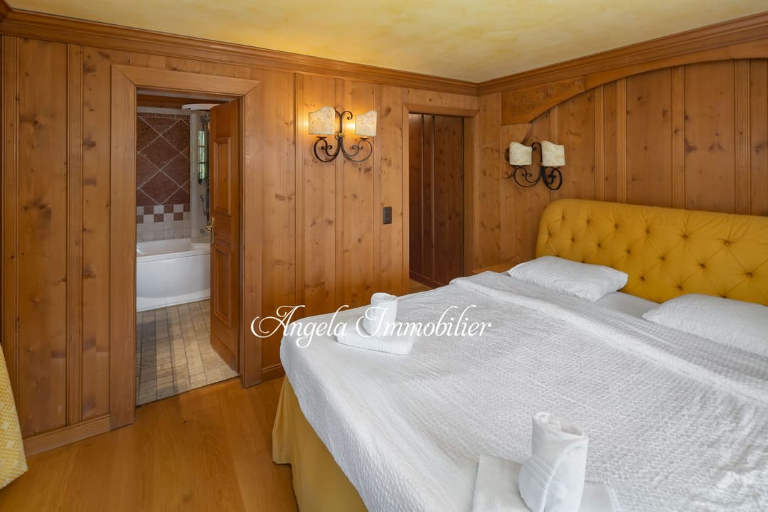 1621 – Appartement – 205m²