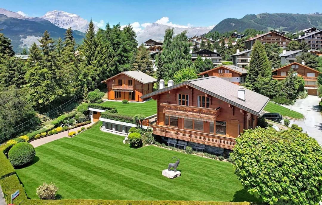 1908 – Maison 15 pièces – 6900000 CHF – 820m²