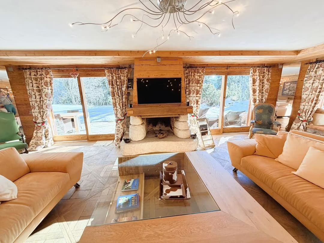 1558 – Appartement – 4pièces – 9000CHF – 192 m²