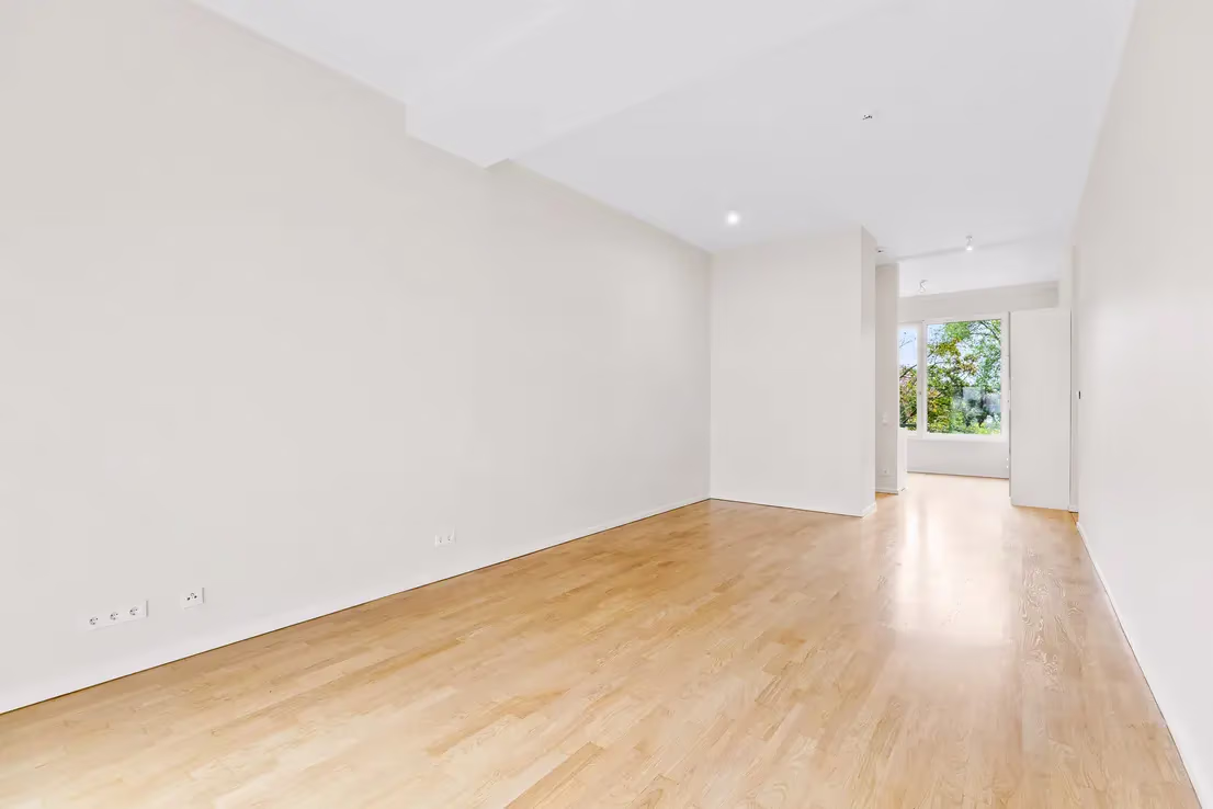 1596 – Appartement 4 pièces – 1300CHF – 117m²