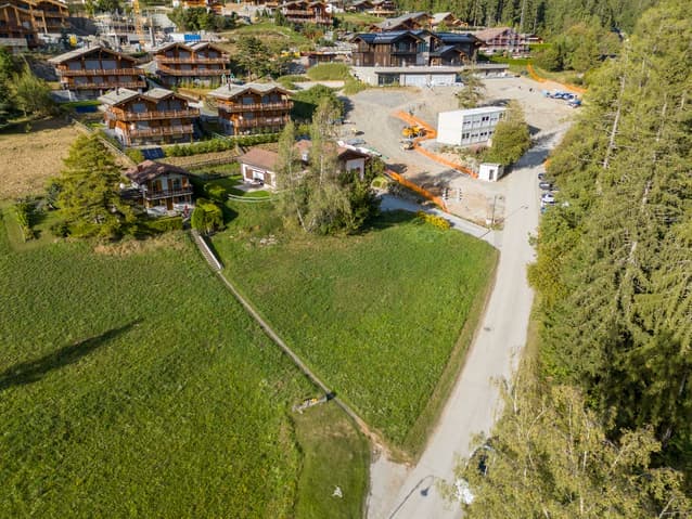 1927 – Terrain – 990000CHF – 878m²