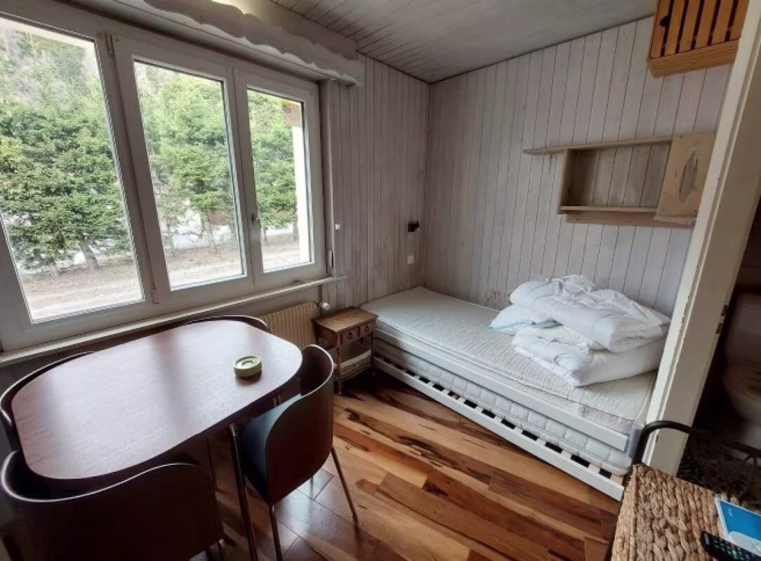 1581 – Appartement – 1pièce  – 650CHF – 17 m²