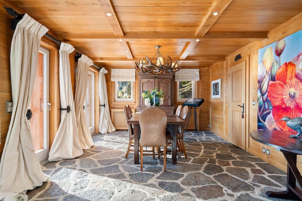 1880 – Maison – 9.5pièces – 569 m²