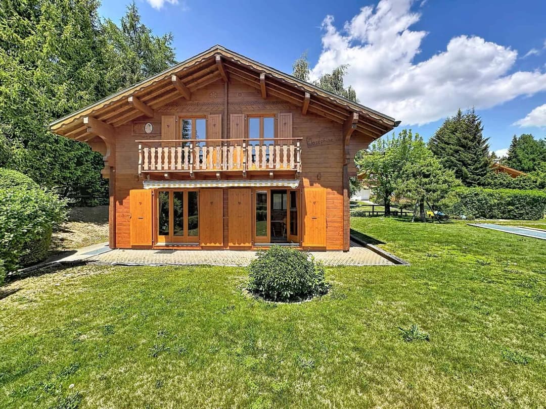 1908 – Maison 15 pièces – 6900000 CHF – 820m²