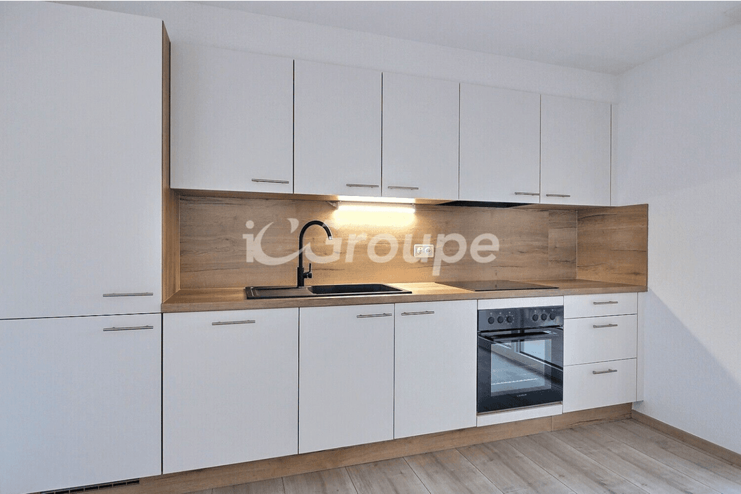 1586 – Appartement – 1 pièce – 1300 CHF – 32 m²