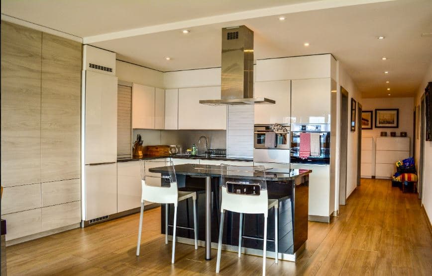 1557 – Appartement – 4.5pièces – 4500CHF – 160 m²