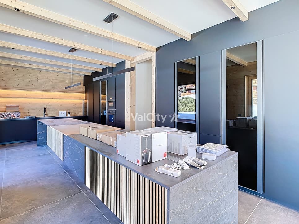 2000 – Maison – 7pièces – 14200000CHF – 559.9 m²