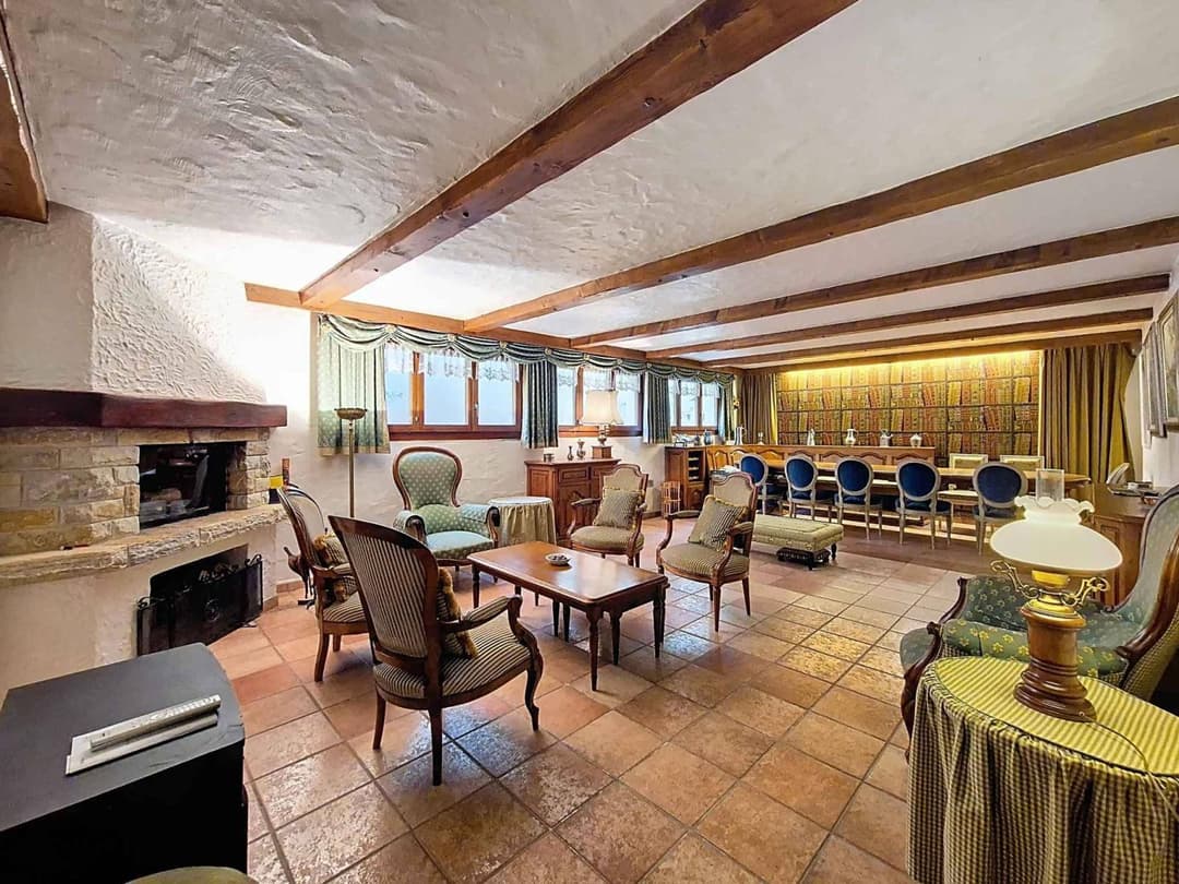 1908 – Maison 15 pièces – 6900000 CHF – 820m²
