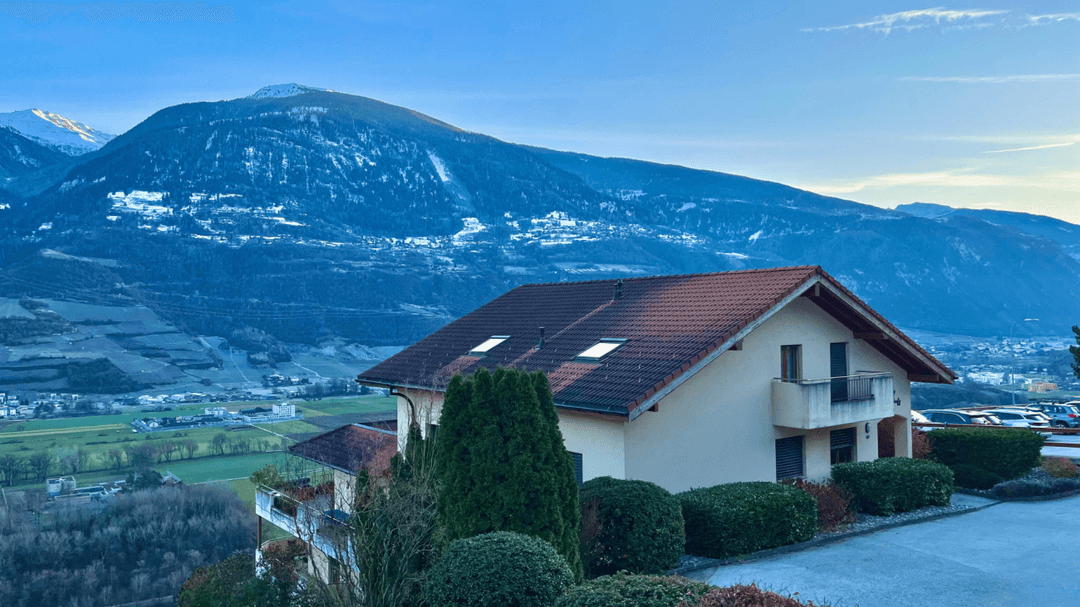 2037 – Appartement 5,5 pièces –  595000CHF – 131m²