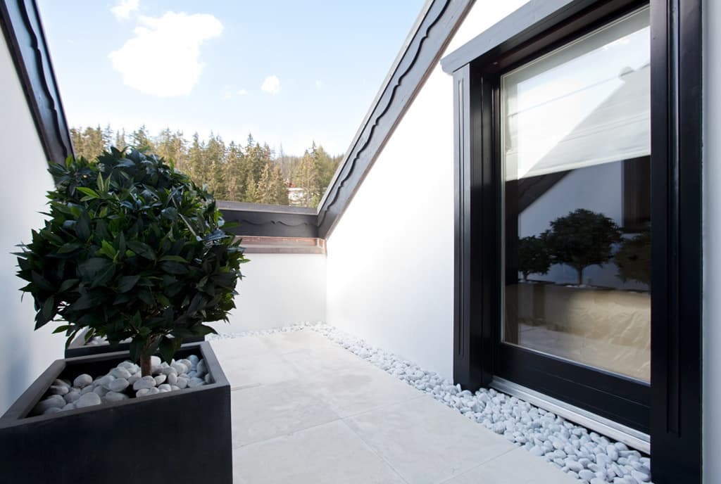 1782 – Appartement 3.5 pièces – 3000 CHF – 184 m²