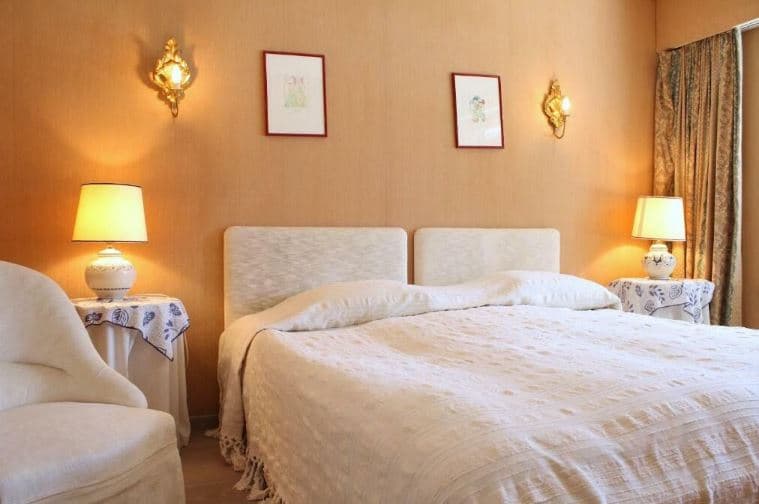 1715 – Appartement 4 pièces – 2240CHF – 150m²