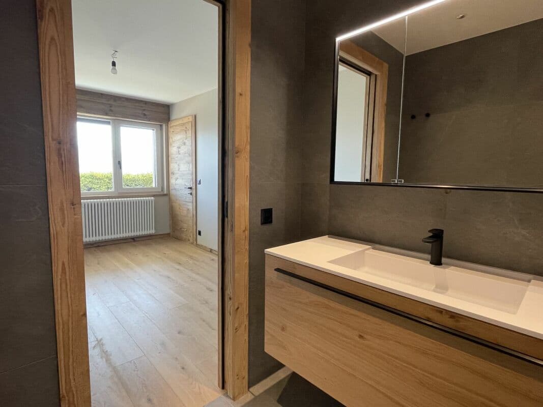 2106 – Appartement 3 pièces –  780000 CHF – 64 m²