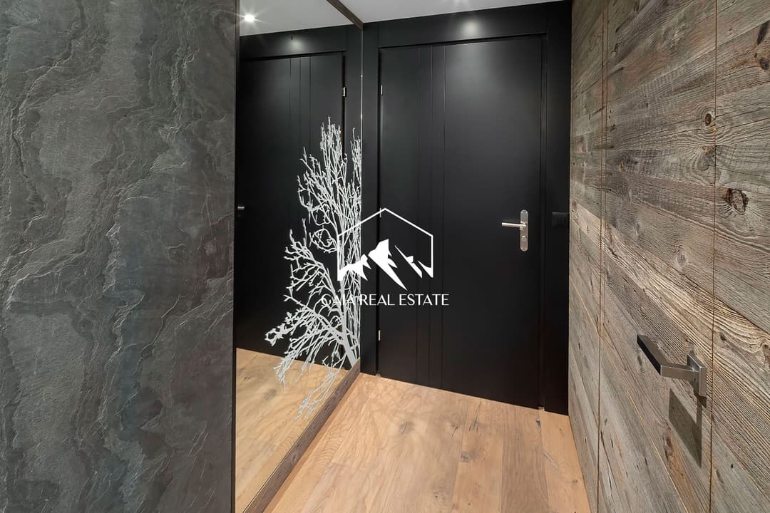 2084 – Appartement – 2620000CHF – 150m²