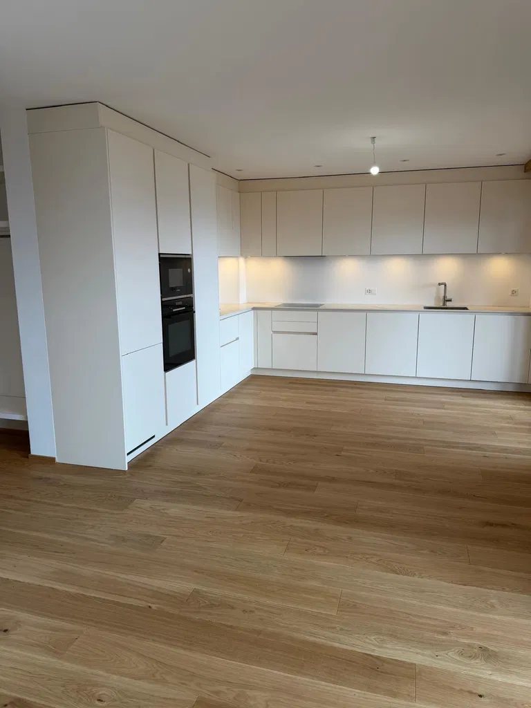 1748 – Appartement 3.5 pièces – 4000 CHF – 109 m²