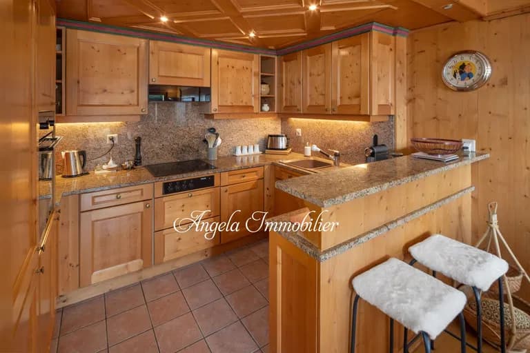 2067 – Appartement – 2pièces – 116 m²