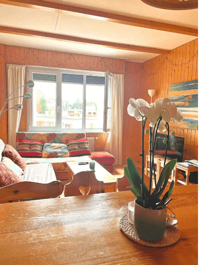 1696 – Appartement 2,5 pièces – 1500CHF 45m²