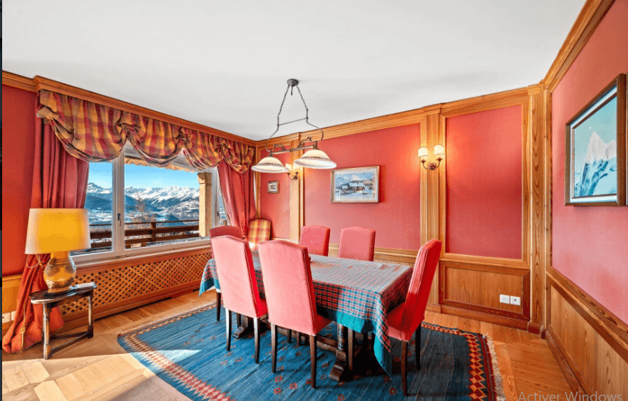 2050 – Appartement 6 pièces – 181 m²