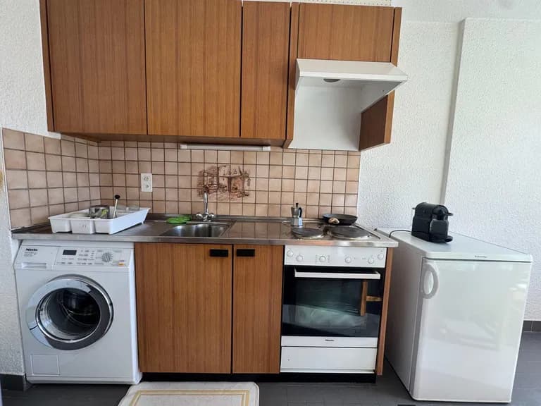 1701 – Appartement 2.5 pièces – 1700 CHF – 70 m²