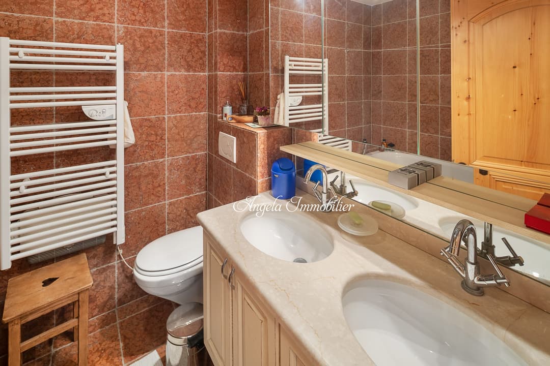 1733 – Appartement 36.5 pièces – 2800 CHF