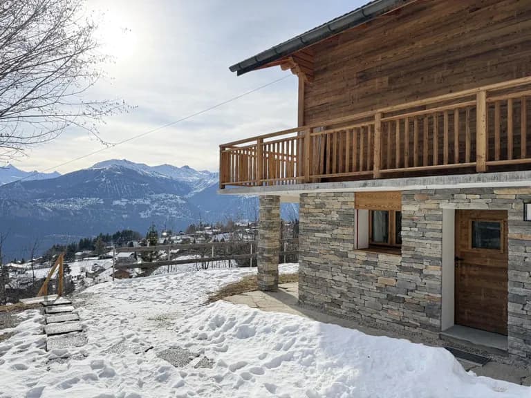 1736 – Appartement – 3.5pièces  – 2000CHF – 80 m²