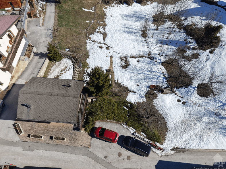 2058 – Terrain 150000 CHF – 533 m²