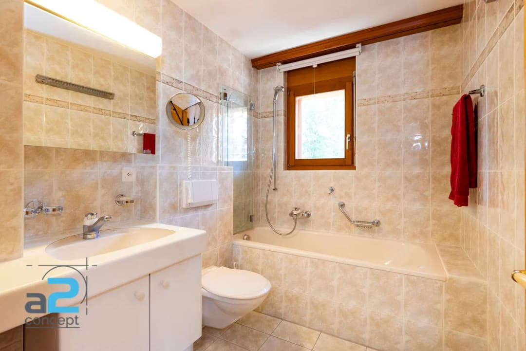 1656 – Apparetement 5.5 pièces – 3000 CHF – 172 m²