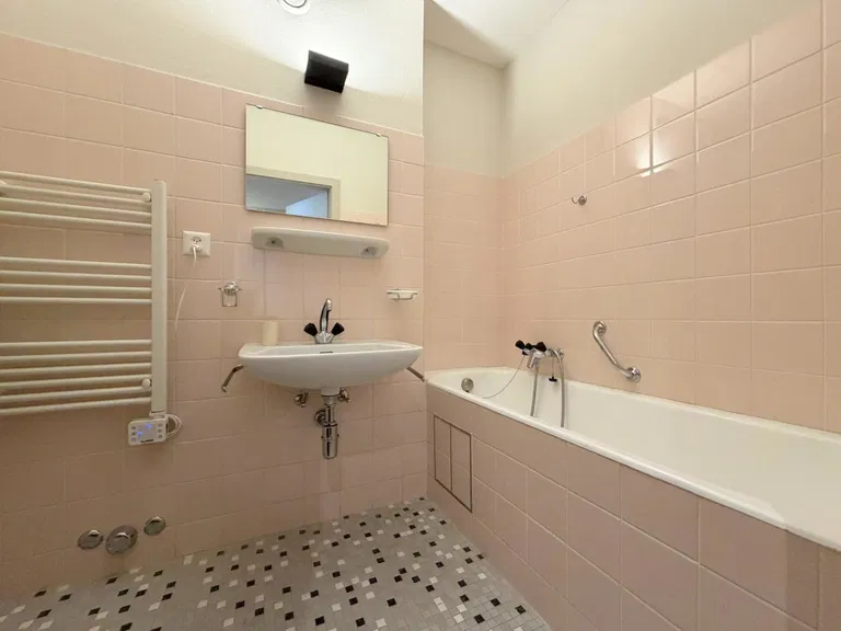 1708 – Appartement – 2.5pièces – 1600CHF – 50 m²