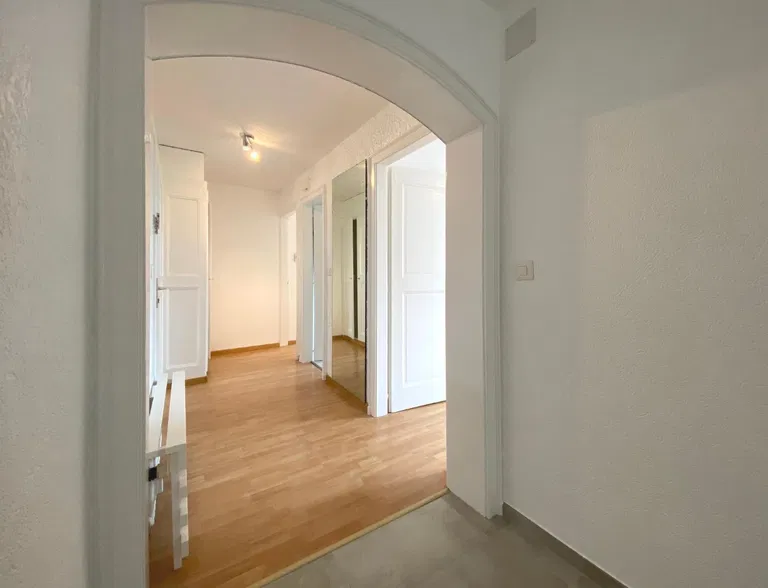 1796 – Appartement 3.5 pièces –  2540 CHF –