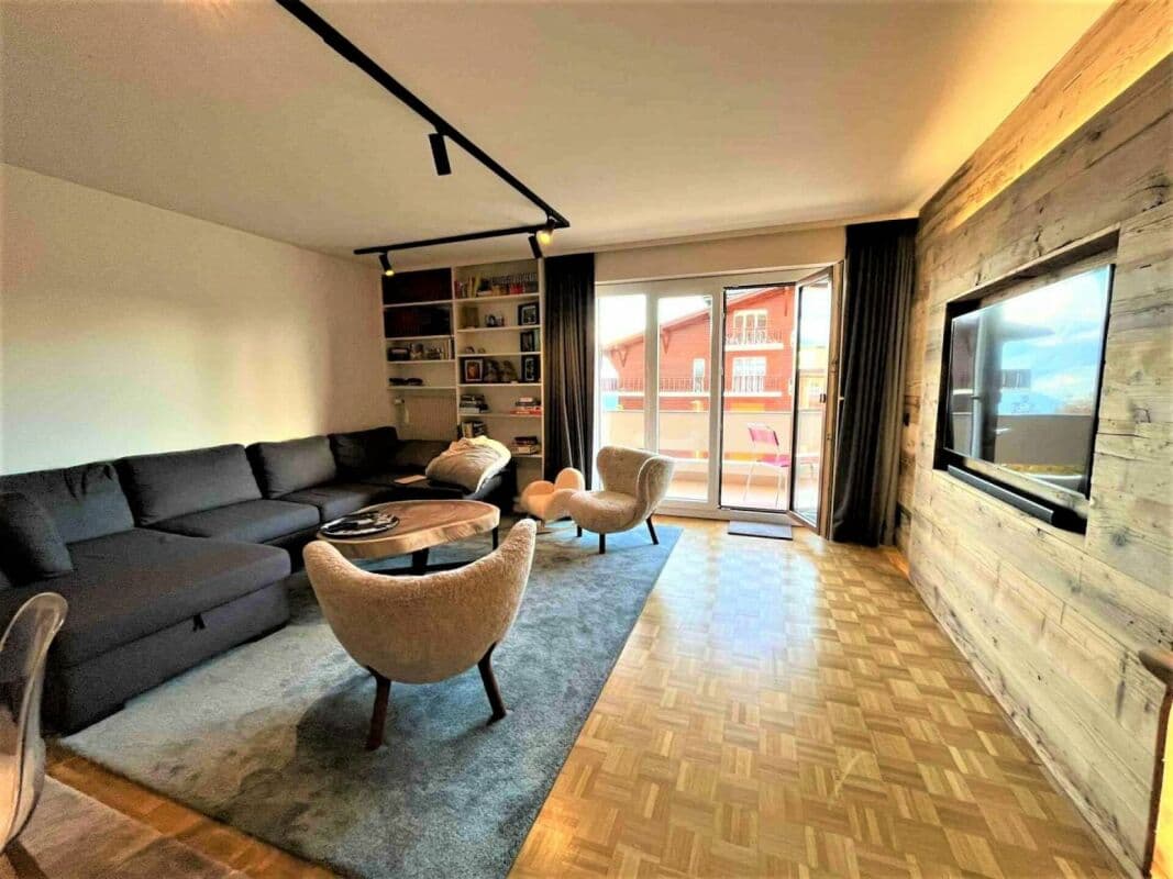 1769 – Appartement 4 pièces – 120 m²