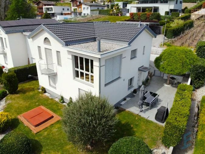 2153 – Maison  5,5 pièces – 1075000CHF – 184m²