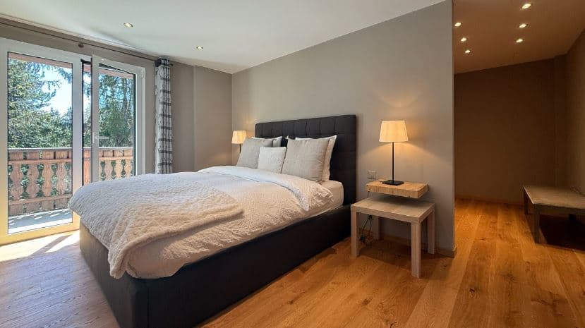 1838 – Maison 7 pièces – 22000CHF – 320m²