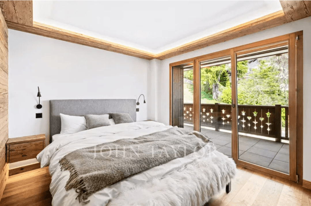 2205 – Appartement à vendre – 229 m2 – 5.5 pièces